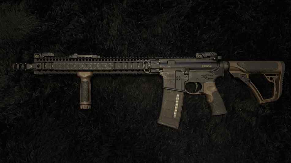 Daniel Defense V9