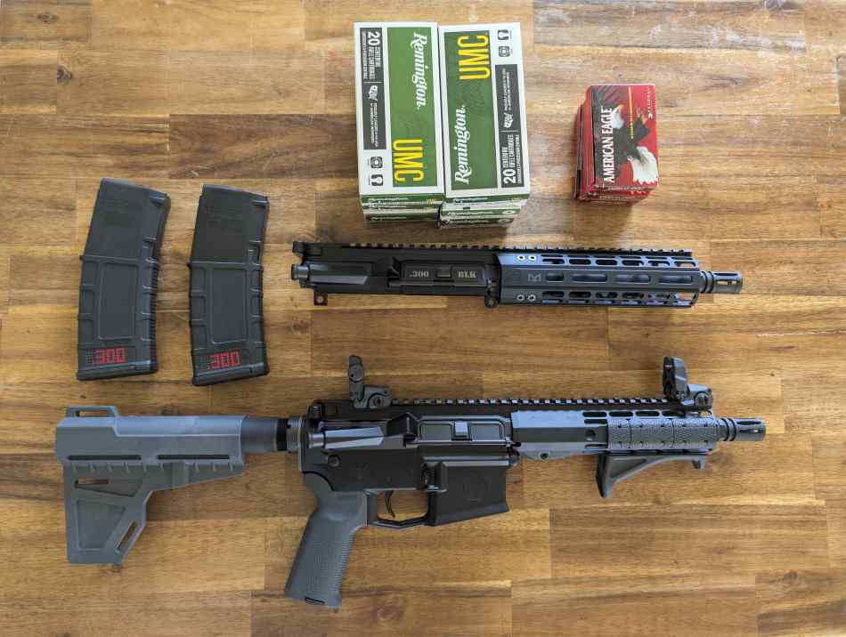 300BLK AR15 Pistol, Upper Receiver, Mags, Ammo